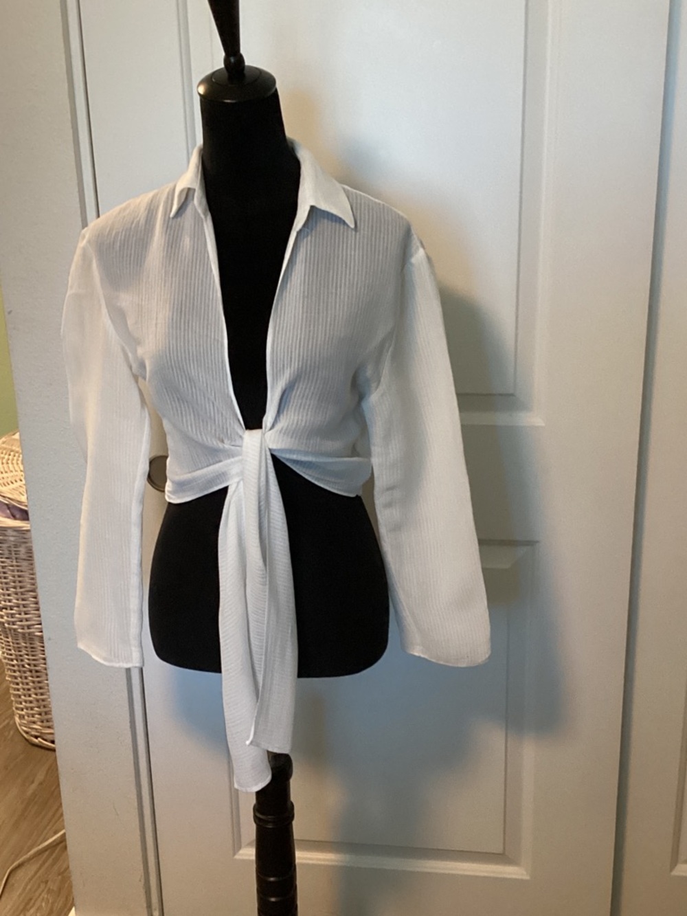 Zara Women's White Tie-Front Shirt - Lightweight Top S
